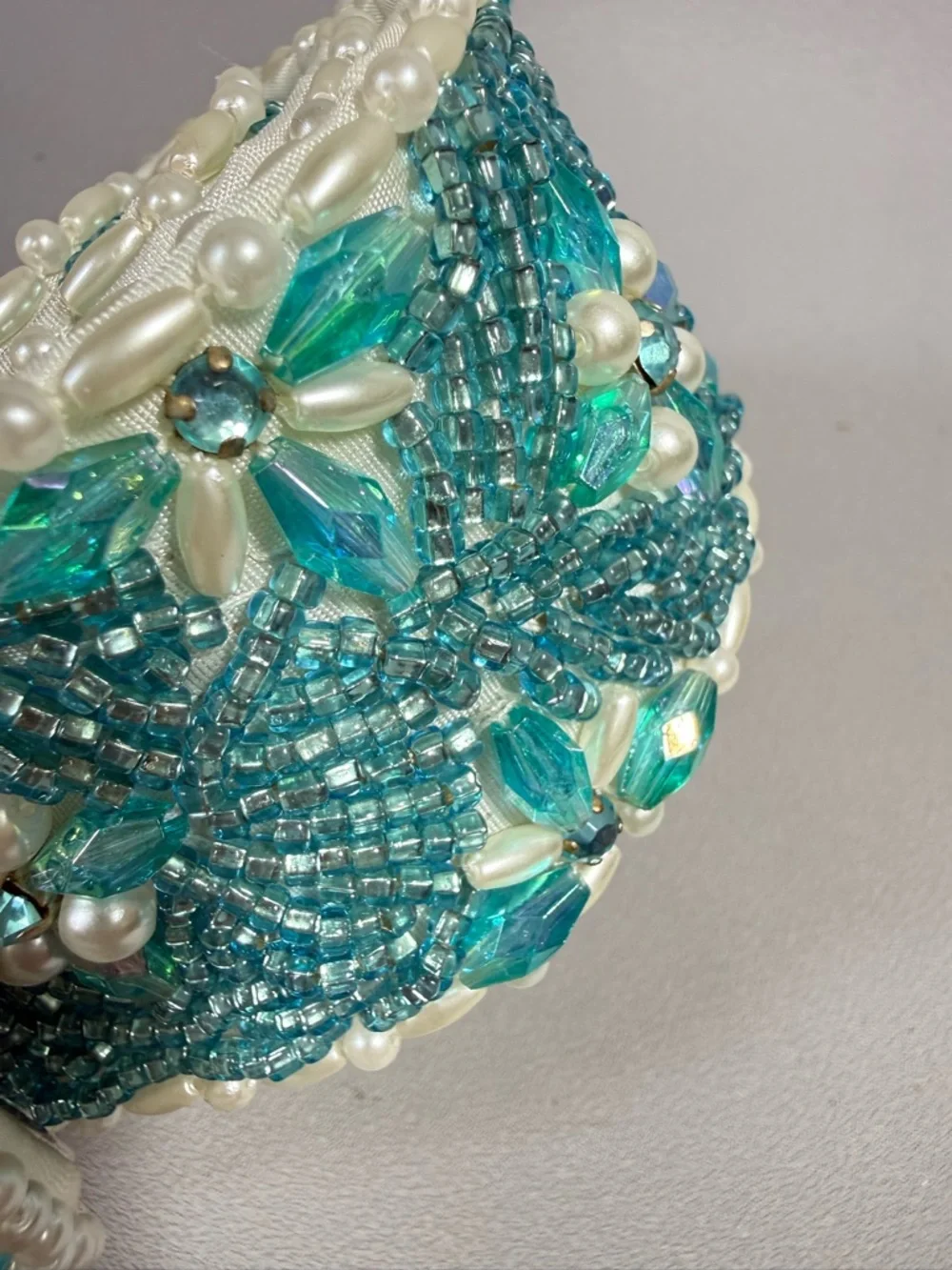 HARIELA'S Vintage Turquoise Floral Beaded Circle Buckle Statement Belt